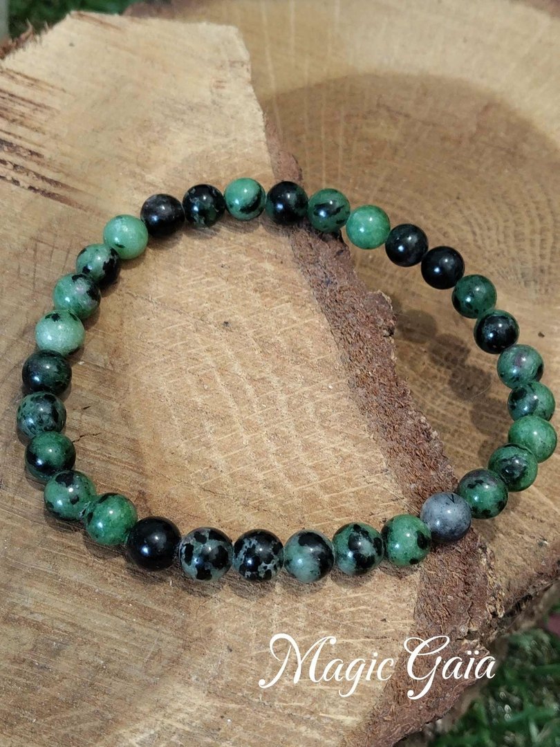 482179491-607916502126849-1712113088905840623-n.jpeg Bracelet rubis zoïsite - 6 mm – Image 1