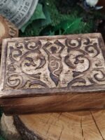 Boîte à bijoux en bois sculpté “gaïa – déesse de la terre” – Image 3