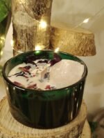 Bougie magique avec fleurs et quartz rose brute – Image 4