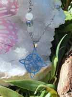 Pendentif noeud de sorcière