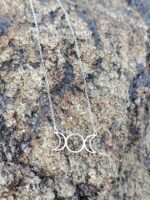 Pendentif triple lune