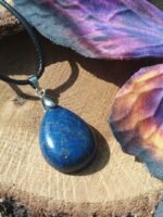 Pendentif goutte lapis lazuli