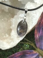 Pendentif iolite ou cordiérite