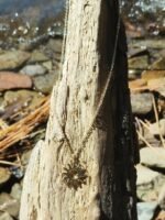 Pendentif soleil doré en acier inoxydable