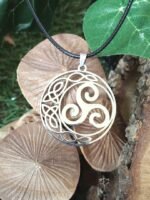 Pendentif triskell