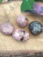 Rhodonite - pierre roulée